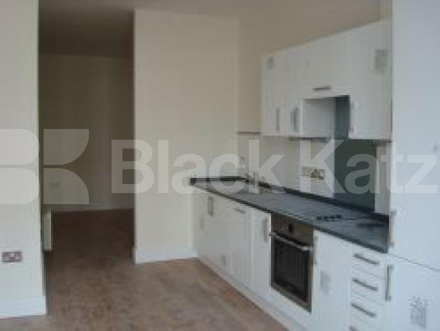 			New Instrction, Studio Apartment, 1 bath, 1 reception Flat			 Cliff Road, CAMDEN SQUARE